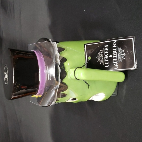 Cobwebs and Cauldrons NWT Lidded Frankenstein Face with Hat Mug - Picture 2 of 6